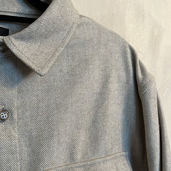 H&M Felted Shacket Size L Beige/ Tan in Color - Picture 5 of 13